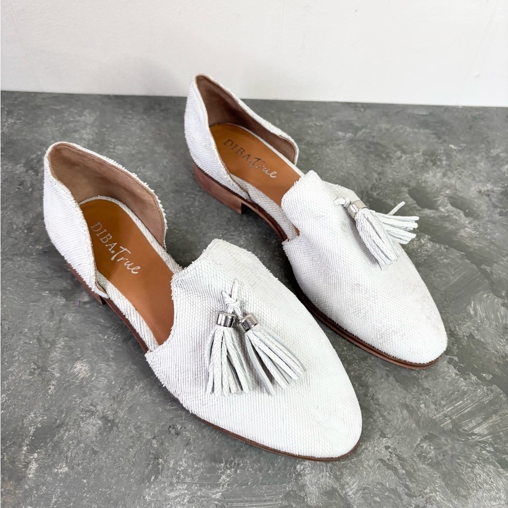 DIBA True Women's White Tassel Pointed Loafers